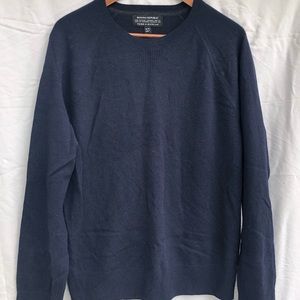 Banana Republic Cashmere crew neck sweater
